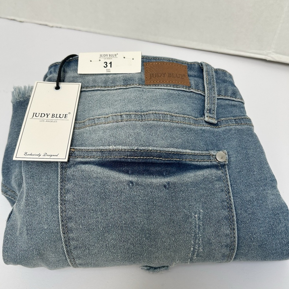 Judy Blue NWT Mid-Rise‎ Crochet Lace Trim Distressed Shorts Size 31 Style #1553